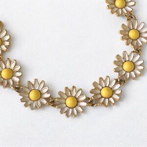 Vintage Weiss Linked Daisy Bracelet